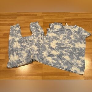 5/$25 Pajama Set Blue and White Tie Dye‎